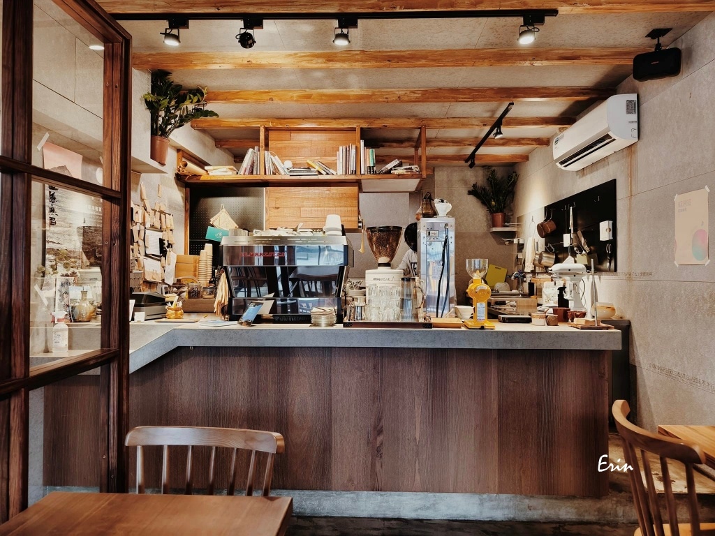 【宜蘭咖啡館】與潮咖啡~漁村小巷內的老宅咖啡館