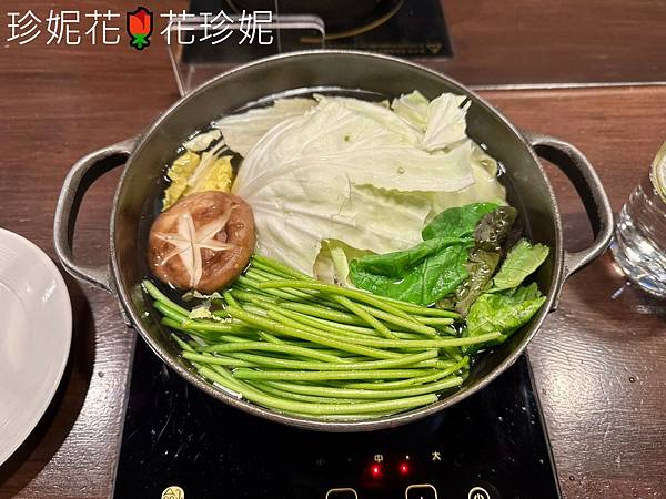 【台北信義食記】初衷小鹿 Deer's hotpot Bi 【台北信義食記】初衷小鹿 Deer's hotpot Bi