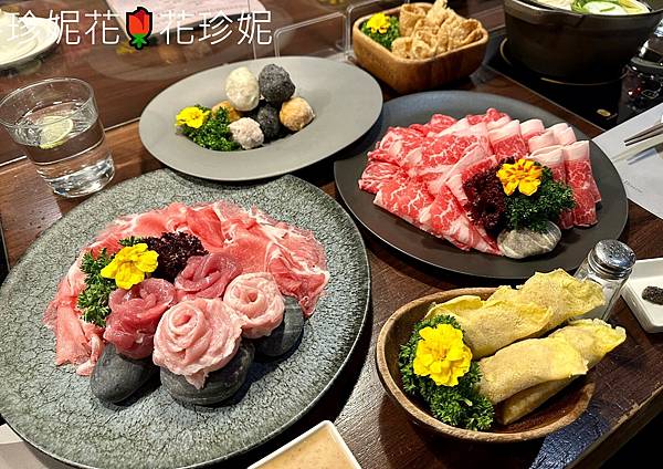 【台北信義食記】初衷小鹿 Deer's hotpot Bi 【台北信義食記】初衷小鹿 Deer's hotpot Bi