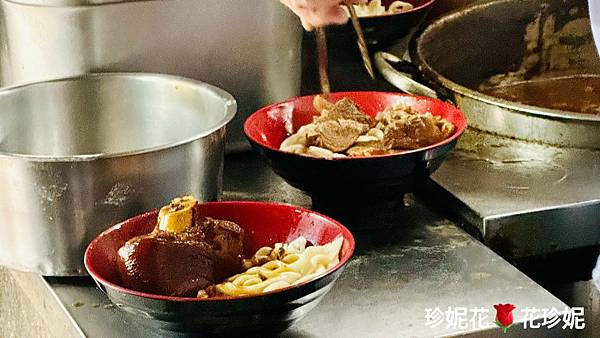 【台北｜大安食記】喜歡刀切麵口感的話千萬不要錯過，招牌滷豬腳