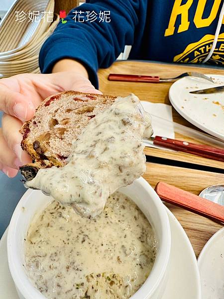 【韓國首爾｜延南洞食記】以麵包為主題的早午餐，蔬食漢堡好驚豔