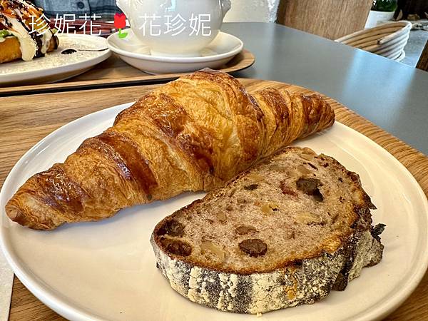 【韓國首爾｜延南洞食記】以麵包為主題的早午餐，蔬食漢堡好驚豔