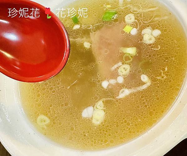 【台北大安食記】斤餅必吃,清燉牛肉湯鮮甜,米其林必比登推薦 【台北大安食記】斤餅必吃,清燉牛肉湯鮮甜,米其林必比登推薦