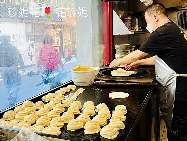 【台北大安食記】斤餅必吃,清燉牛肉湯鮮甜,米其林必比登推薦 【台北大安食記】斤餅必吃,清燉牛肉湯鮮甜,米其林必比登推薦