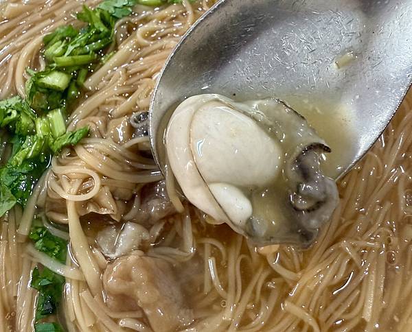 【台北｜中山食記】捷運民權西路站，台北麵線榜上有名，靠一碗麵