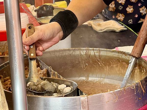 【台北｜中山食記】捷運民權西路站，台北麵線榜上有名，靠一碗麵