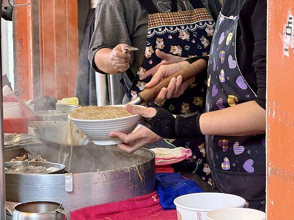 【台北｜中山食記】捷運民權西路站，台北麵線榜上有名，靠一碗麵