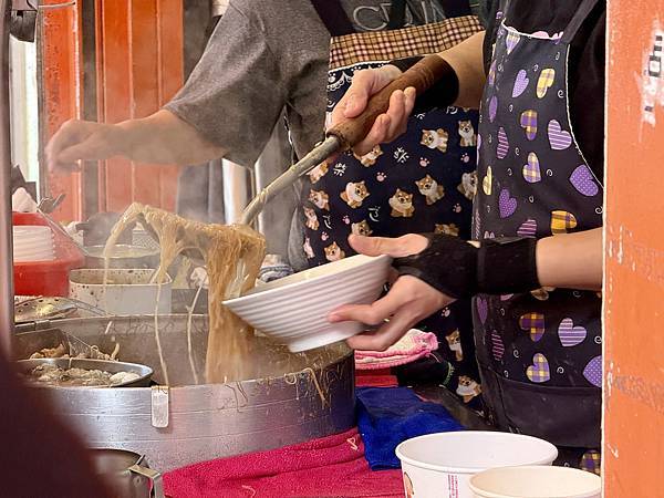 【台北｜中山食記】捷運民權西路站，台北麵線榜上有名，靠一碗麵