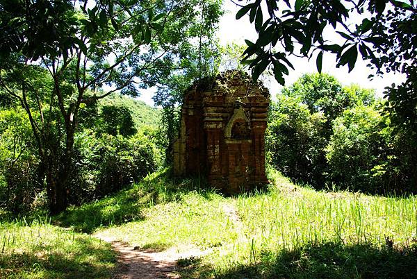 美山遺址