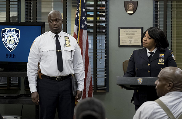 劇評-《荒唐分局》最終季(第八季):結局不甚完美,但卻可能是 劇評-《荒唐分局》最終季(第八季):結局不甚完美,但卻可能是