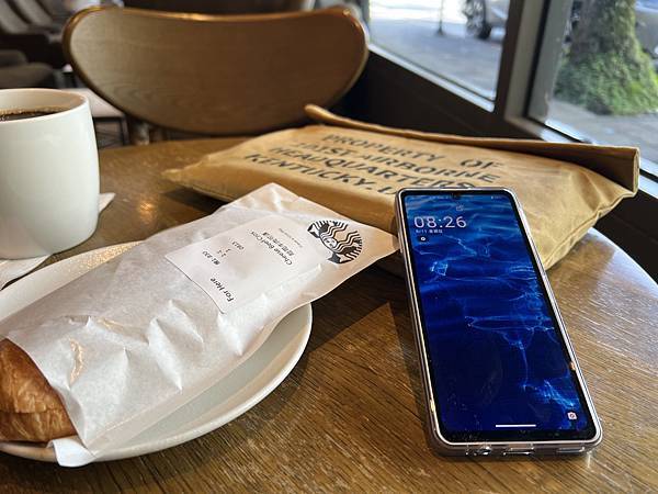 輕手機推薦-SHARP AQUOS sense8 極輕手 輕手機推薦-SHARP AQUOS sense8 極輕手