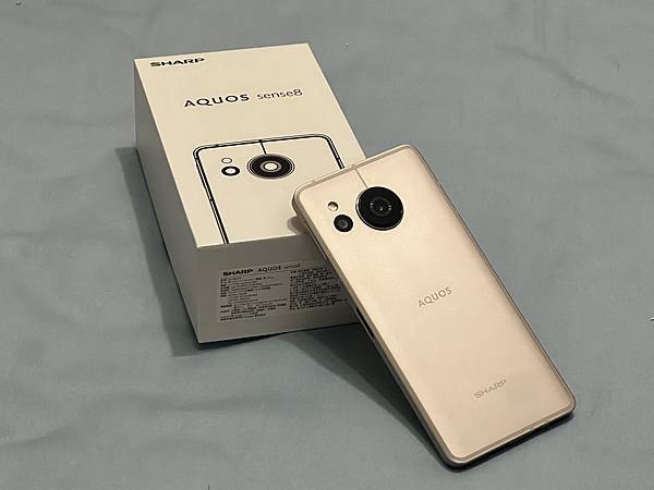 輕手機推薦-SHARP AQUOS sense8 極輕手 輕手機推薦-SHARP AQUOS sense8 極輕手