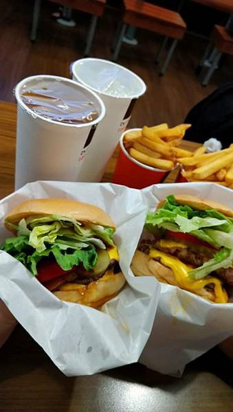 Burger Talks 淘客美式漢堡-士林店 (5).jpg