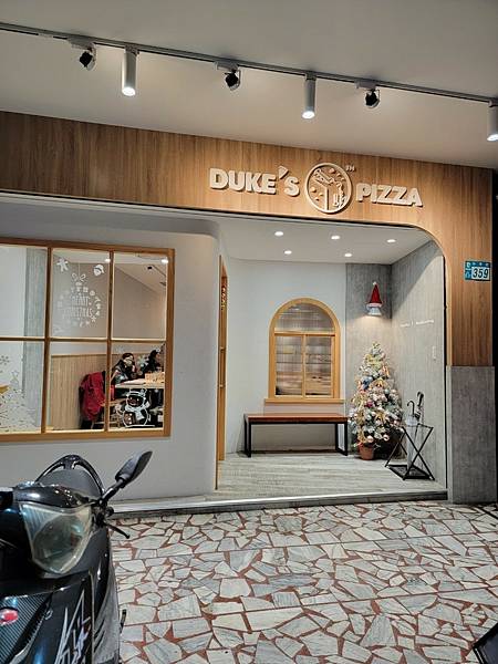 Duke%5Cs pizza新莊店 (7).jpg