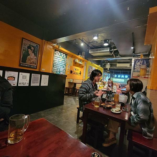 【中和美食】下班來杯啤酒串烤吧!超讚居酒屋 - 捷運景安站 酒聚 (7).jpg