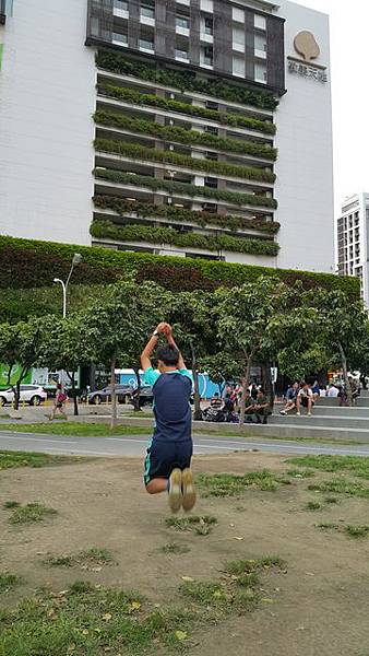 105.08.19台中 (05)勤美綠園道.jpg