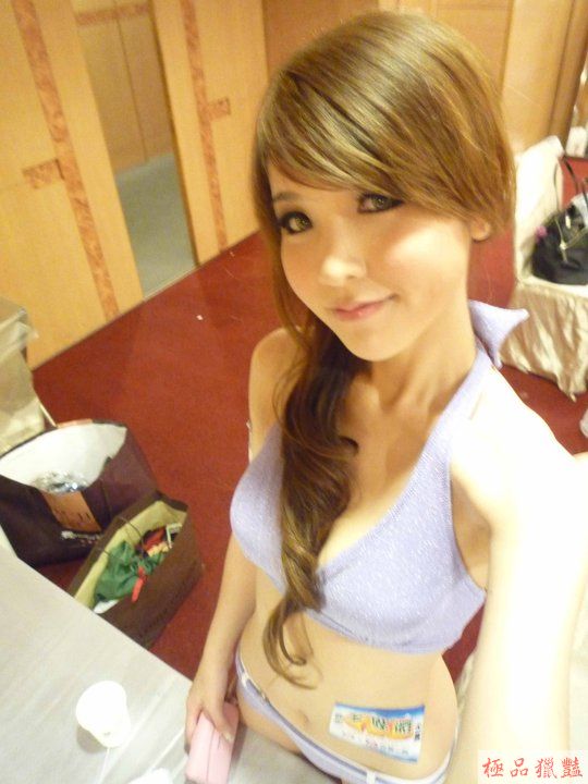 正妹麻將代言人_葉蛋蛋_甜美情色貼圖