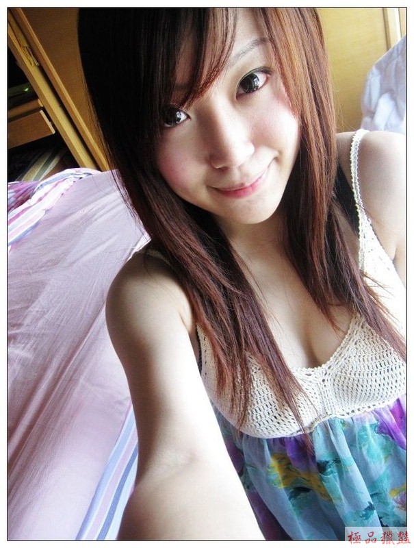 宅男們最愛的正妹老師Viona_自拍情色貼圖