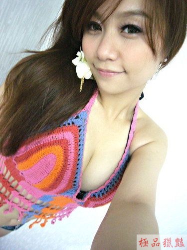 正妹爆乳裝可裝自拍_自拍情色貼圖
