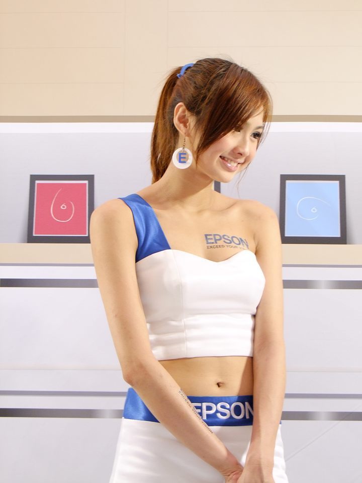 台北電腦展場ShowGirl好可愛呀_自拍情色貼圖