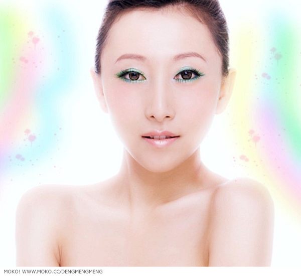 純白花朵逐漸綻放散發的芬芳引人遐想_自拍情色貼圖