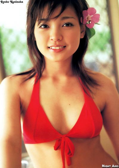 日本女星早期性感寫真_甜美情色貼圖