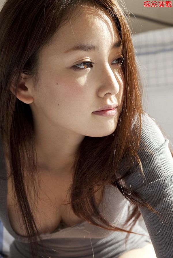 性感清新美人-永池南津子_自拍情色貼圖