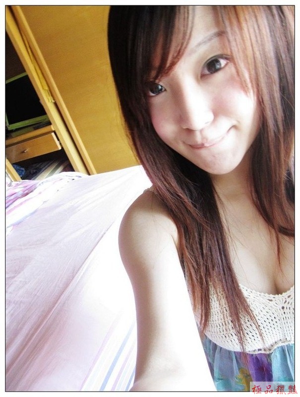 宅男們最愛的正妹老師Viona_自拍情色貼圖