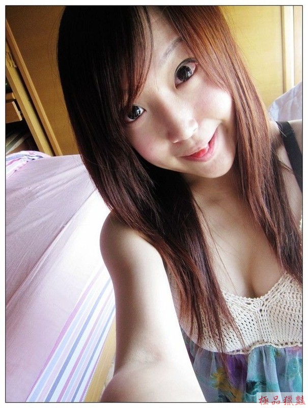 宅男們最愛的正妹老師Viona_自拍情色貼圖