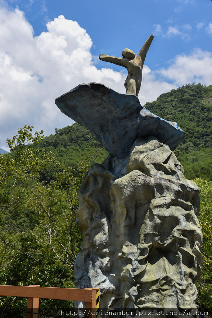 DSC_7791-73-3.jpg DSC_7791-73-3.jpg