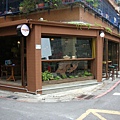 TOASTERIA CAFE 外觀全景.JPG