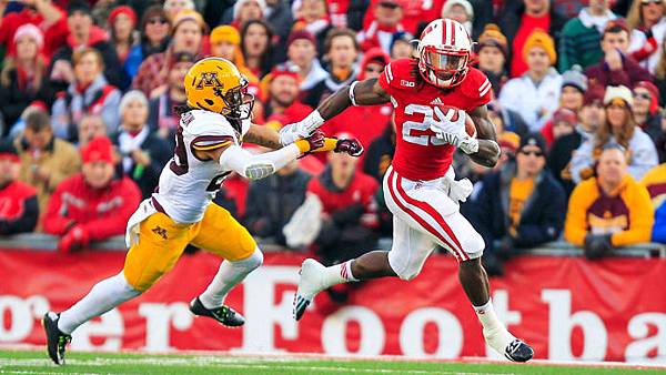 melvin-gordon-wisconsin-minnesota-2-tri