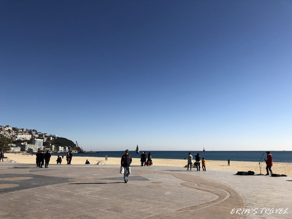 韓國 釜山 海雲台海水浴場 漫步美麗海灘 海雲台市場 錦繡河豚湯 艾琳旅遊趣 痞客邦