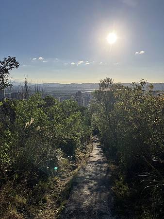 軍艦岩＆丹鳳山步道