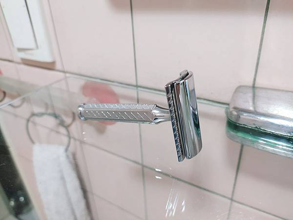 女生也適合老式刮鬍刀.jpg 女生也適合老式刮鬍刀.jpg