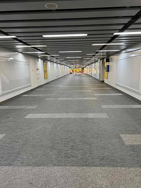 [米蘭] 初訪Malpenza Airport、Santa 