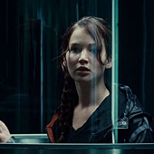 normal_Jennifer_Lawrence_Katniss_Everdeen_The_Hunger_Games_Movie_Still_007