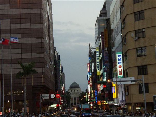 111.館前路中軸線(舊火車站-博物館)