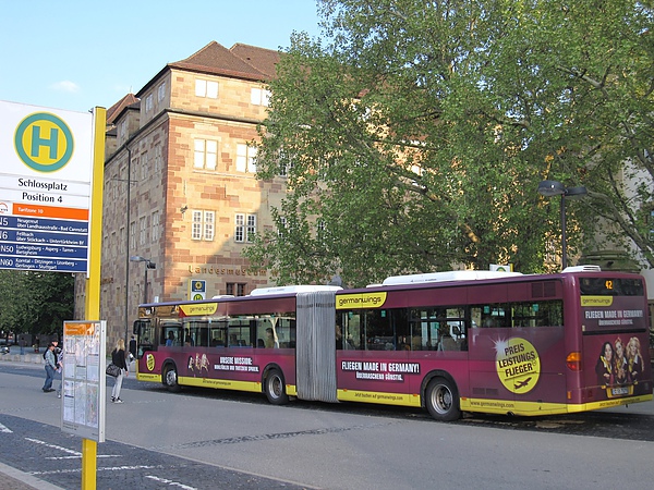 斯圖嘉連結式公車@Koenigsplatz