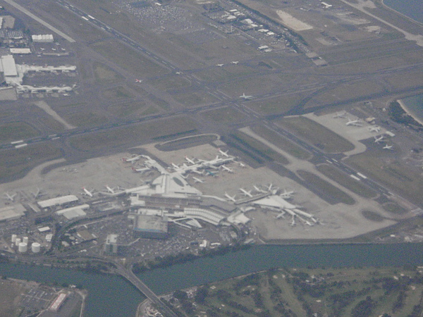 P8100845  雪利機場.JPG