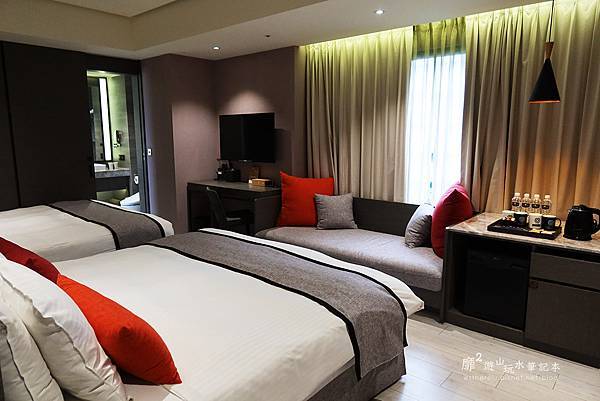 IMG_2233.JPG IMG_2233.JPG