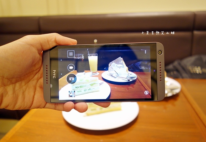 1 HTC Desire 626