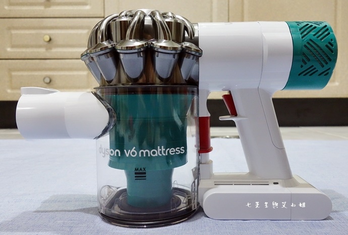 12 Dyson V6 Mattress.JPG 12 Dyson V6 Mattress.JPG