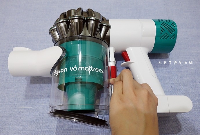 17 Dyson V6 Mattress.JPG 17 Dyson V6 Mattress.JPG