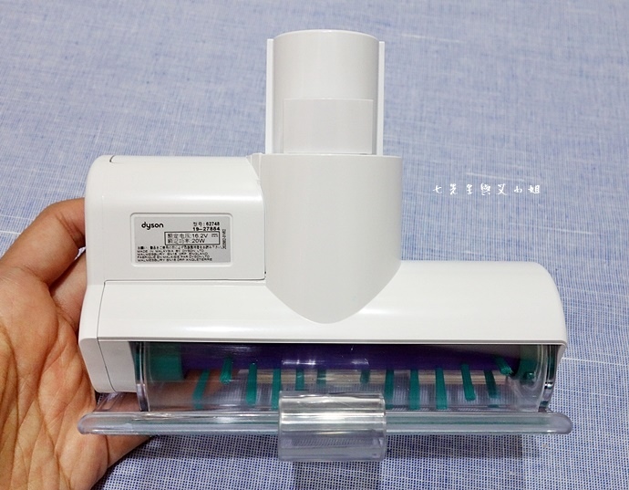 21 Dyson V6 Mattress.JPG 21 Dyson V6 Mattress.JPG