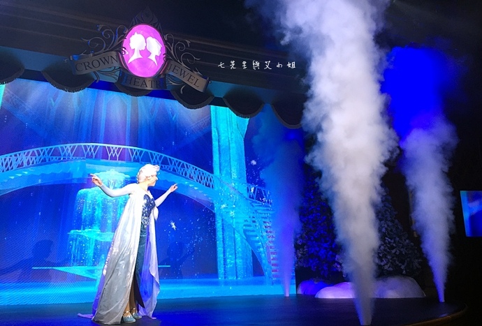 30 迪士尼冰雪小鎮、2015香港FUN享夏日禮、迪士尼美國大街小鎮下午茶、達菲熊雪莉玫見面會、雨天版遊行、迪士尼紀念品血拼.jpg 30 迪士尼冰雪小鎮、2015香港FUN享夏日禮、迪士尼美國大街小鎮下午茶、達菲熊雪莉玫見面會、雨天版遊行、迪士尼紀念品血拼.jpg