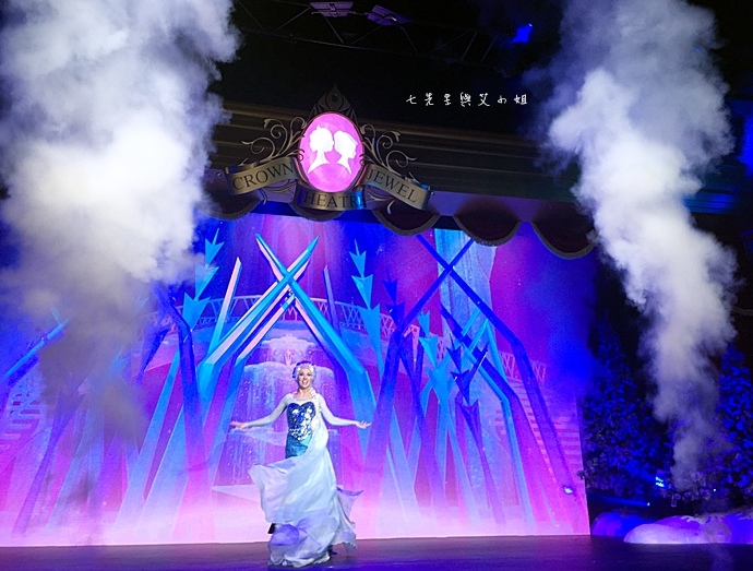 31 迪士尼冰雪小鎮、2015香港FUN享夏日禮、迪士尼美國大街小鎮下午茶、達菲熊雪莉玫見面會、雨天版遊行、迪士尼紀念品血拼.jpg 31 迪士尼冰雪小鎮、2015香港FUN享夏日禮、迪士尼美國大街小鎮下午茶、達菲熊雪莉玫見面會、雨天版遊行、迪士尼紀念品血拼.jpg