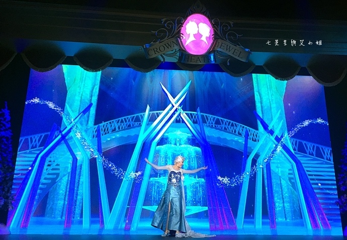 32 迪士尼冰雪小鎮、2015香港FUN享夏日禮、迪士尼美國大街小鎮下午茶、達菲熊雪莉玫見面會、雨天版遊行、迪士尼紀念品血拼.jpg 32 迪士尼冰雪小鎮、2015香港FUN享夏日禮、迪士尼美國大街小鎮下午茶、達菲熊雪莉玫見面會、雨天版遊行、迪士尼紀念品血拼.jpg