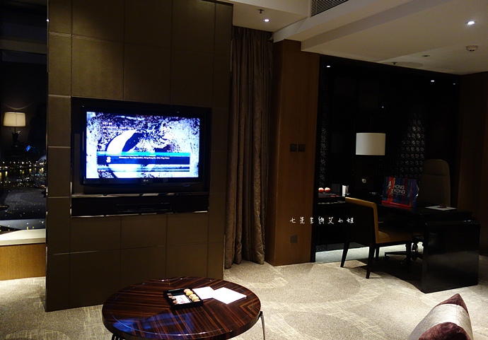 17 【香港自由行】香港麗思卡爾頓酒店 The Ritz-Carlton Hong Kong 香港星級酒店極致饗宴-住房環境分享 17 【香港自由行】香港麗思卡爾頓酒店 The Ritz-Carlton Hong Kong 香港星級酒店極致饗宴-住房環境分享