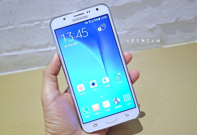 2 Samsung Galaxy J7 大光圈 前閃燈 快啟相機.JPG 2 Samsung Galaxy J7 大光圈 前閃燈 快啟相機.JPG